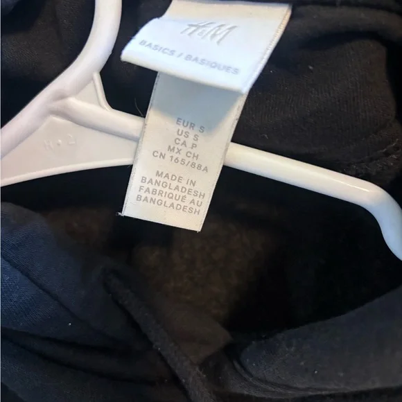 H&M Black Hoodie with silver aglets. Fits oversized - Picture 2 of 4